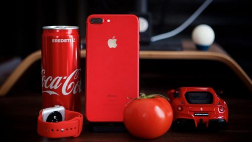 Apple перестали продавать red версии iphone