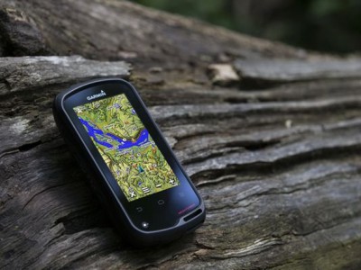 Garmin представил походный gps навигатор на android os