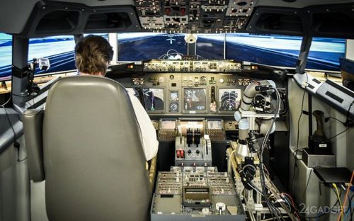 Хакеры могут захватить самолет через взлом развлекательной системы (3 фото)