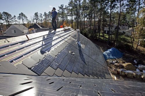 Элон маск планирует выпускать солнечные крыши (2 фото)