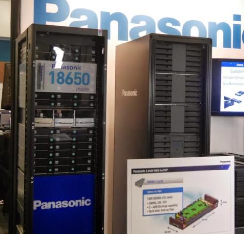 Компания panasonic показала на мероприятии ocp u.s. summit 2015 устройство для архивного хранения данных и резервный источник питания