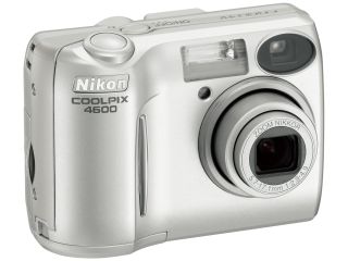 Nikon анонсировала две фотокамеры coolpix 5600 и 4600