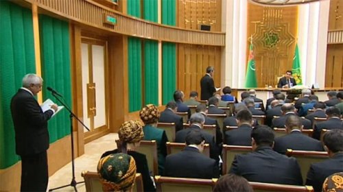 После встречи с алиевым президент туркмении разрешил задать два вопроса - «энергетика»