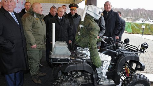 Путину показали боевого робота-аватара в действии