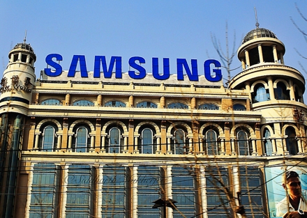 Samsung поставил рекорд прибыли благодаря дорогим смартфонам