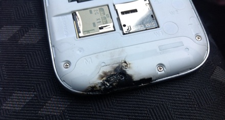 Samsung расследует самовозгорание смартфона galaxy s iii