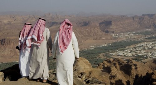 Саудовская аравия снизила цены на нефть для азии в соперничестве за рынок с россией - «энергетика»