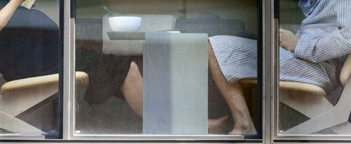 Скрытую съёмку людей через окна квартир признали формой искусства, а не нарушением приватности