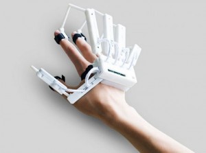 Виртуальная реальность станет ощутимой благодаря перчатке dexmo